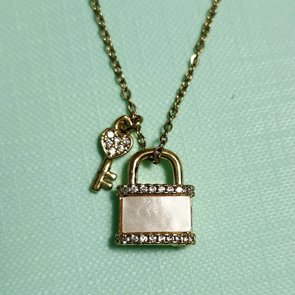 Lock & Key Necklace - Picture 8 of 9